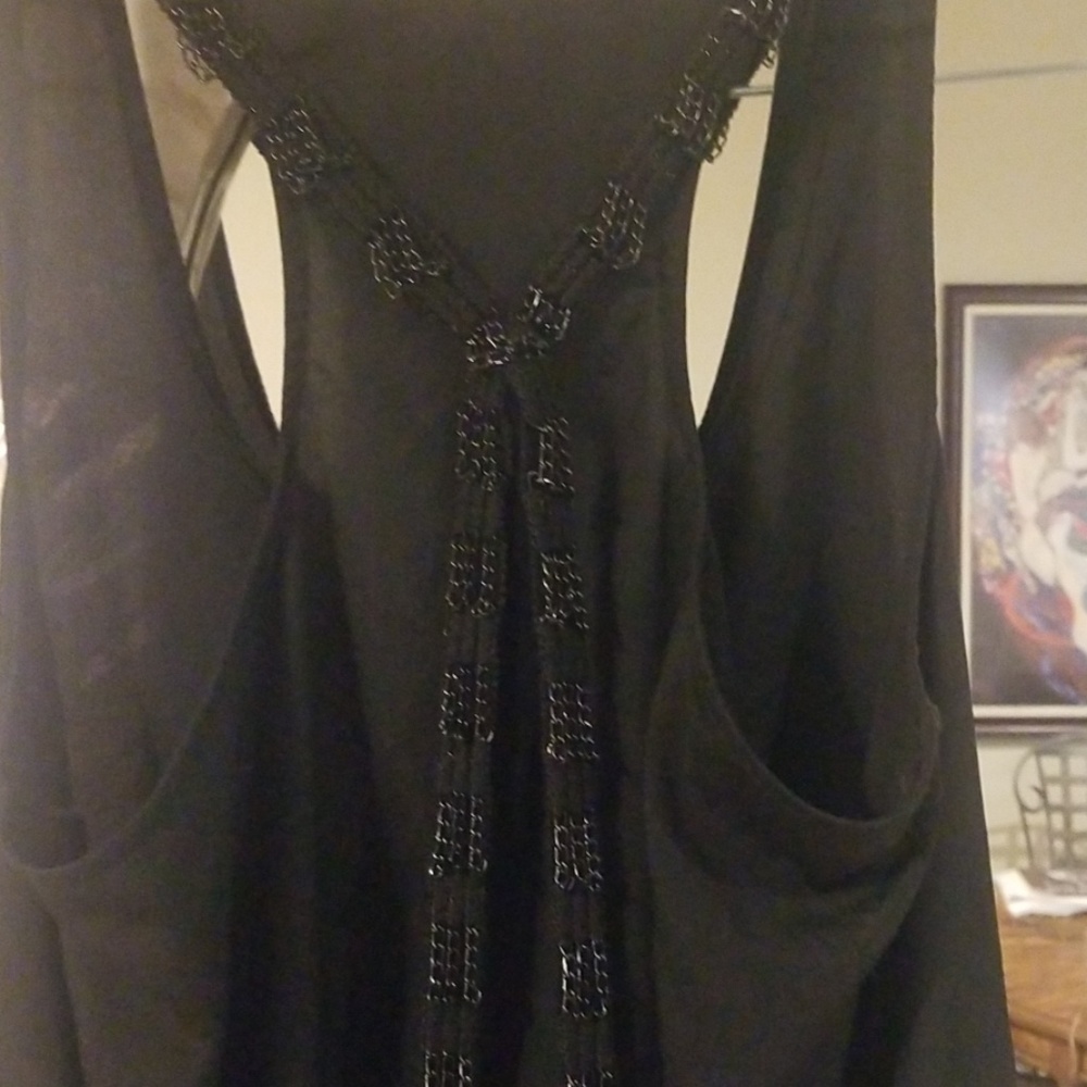 Stunning black top. - Picture 2 of 5